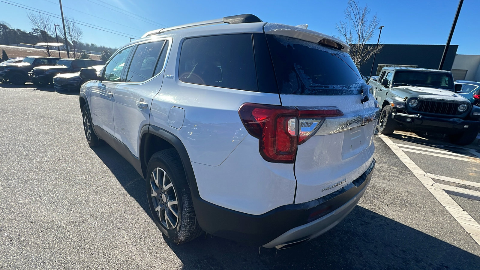 2023 GMC Acadia SLT