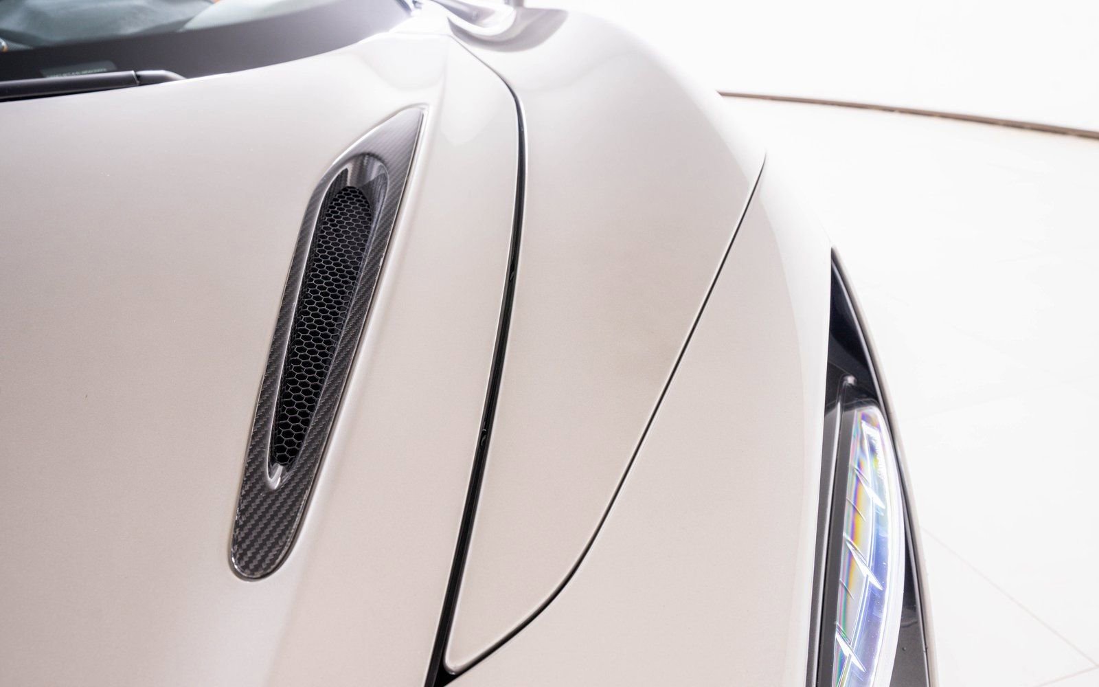 Used 2020 McLaren 720S Performance photo 16