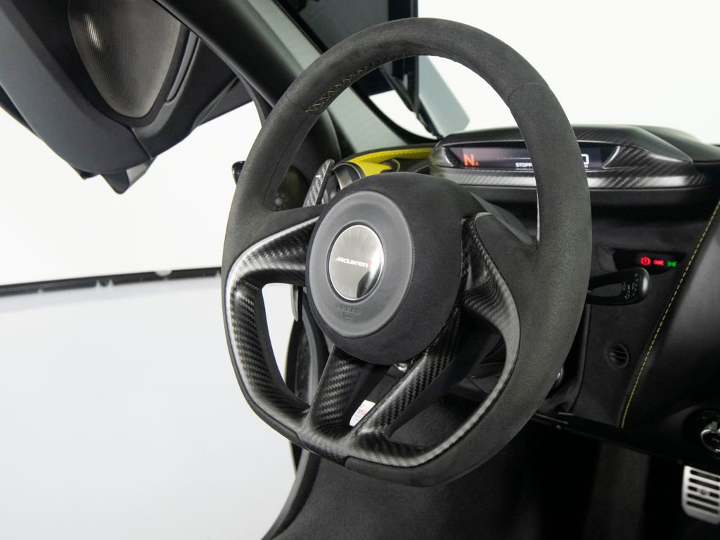 Used 2018 McLaren 720S Performance photo 30