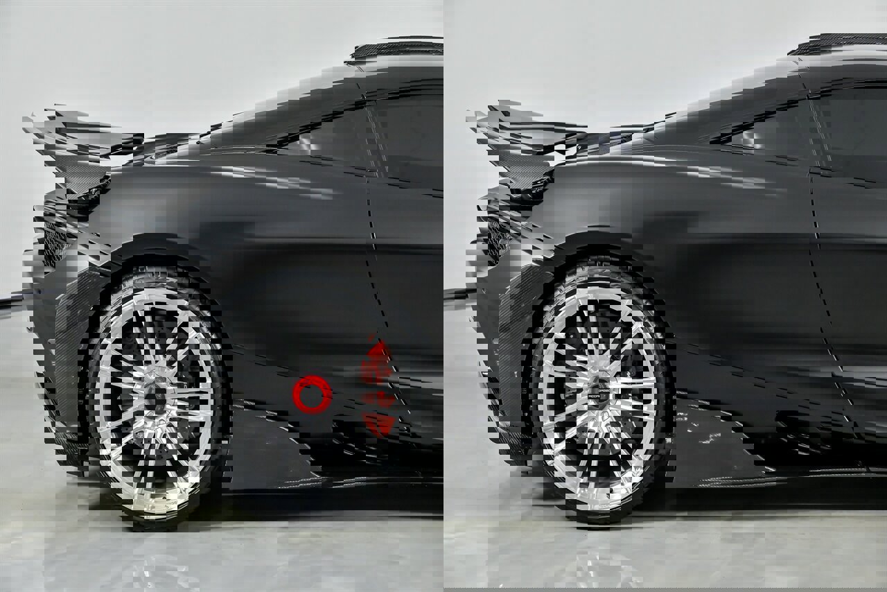 Used 2018 McLaren 720S Performance photo 16