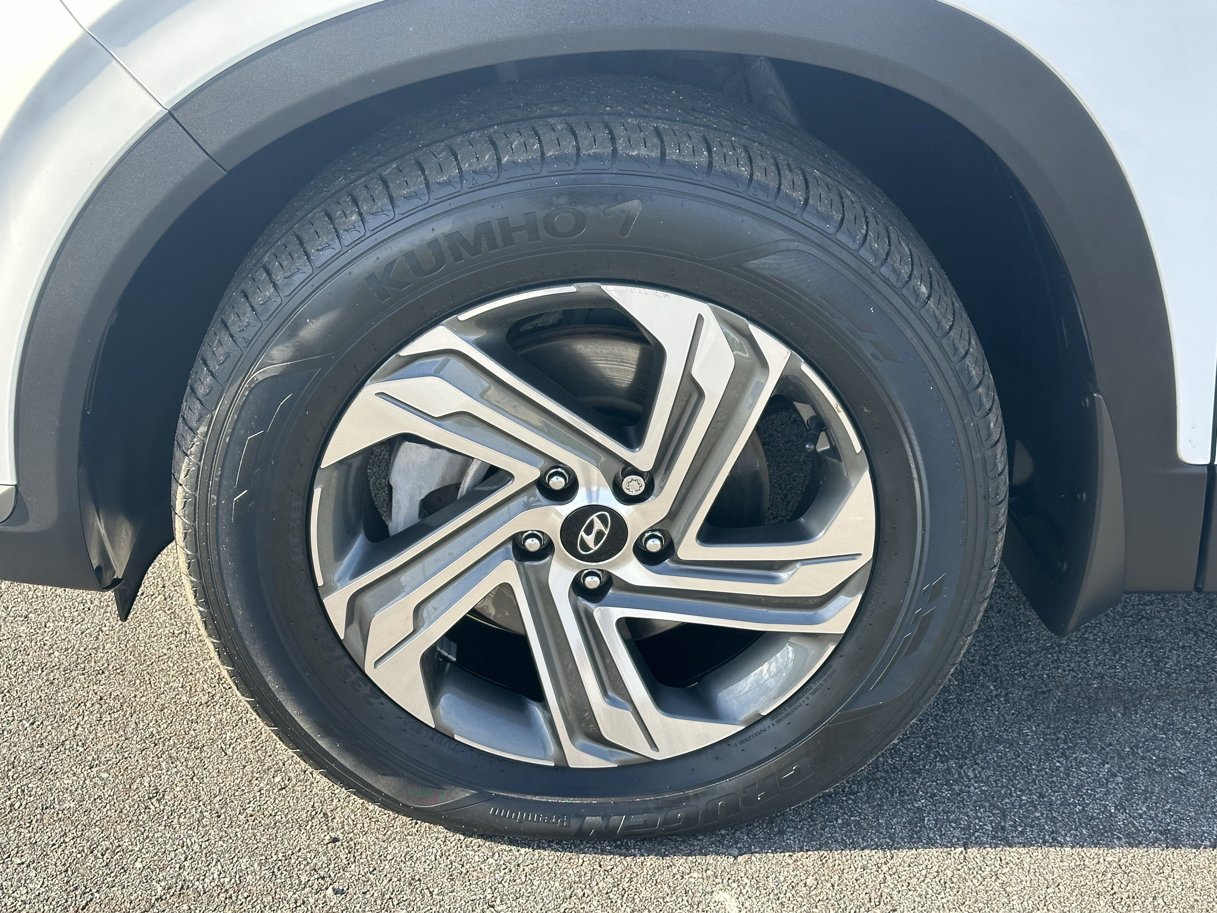 2023 Hyundai Santa Fe SE