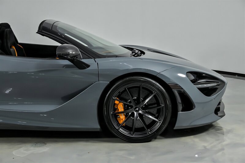 Used 2023 McLaren 720S Spider photo 16
