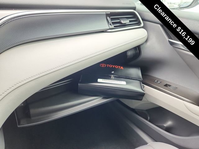 2022 Toyota Camry LE