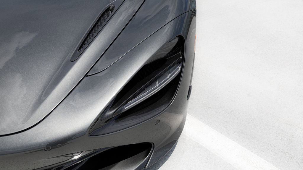 Used 2020 McLaren 720S Performance photo 19