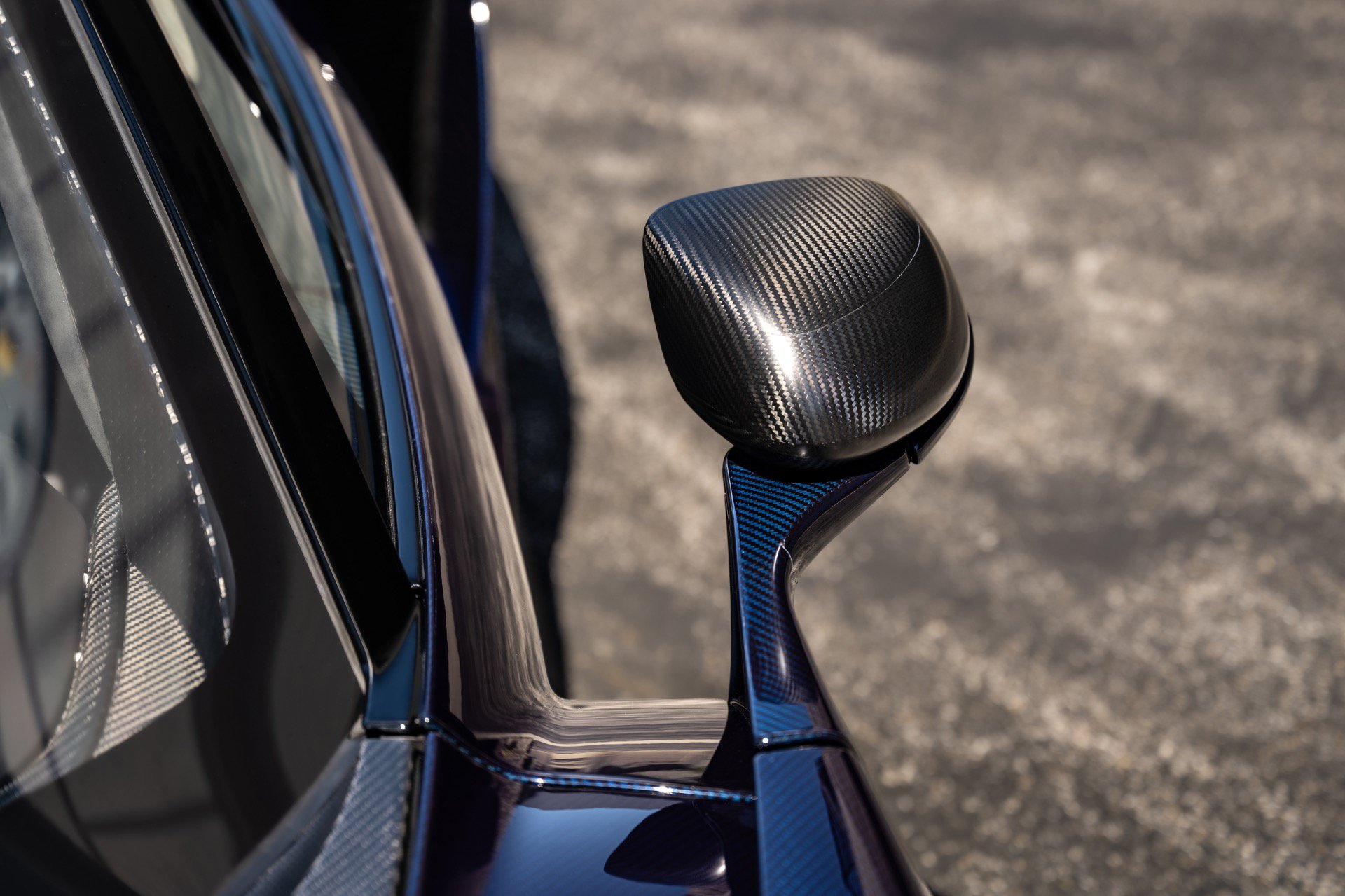 Used 2019 McLaren Senna photo 17