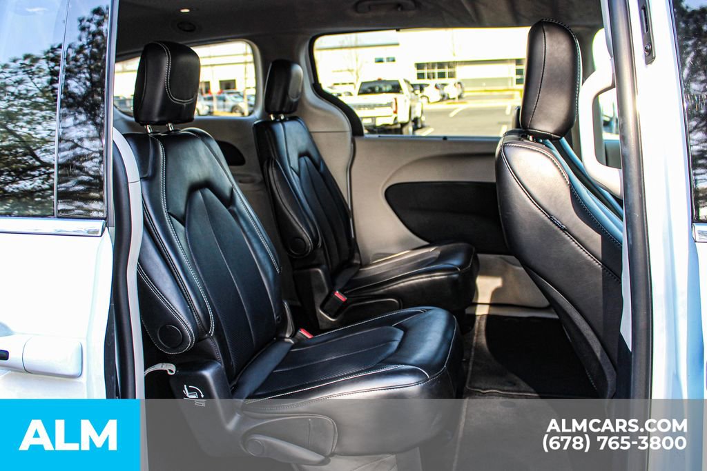 2024 Chrysler Pacifica Touring-L