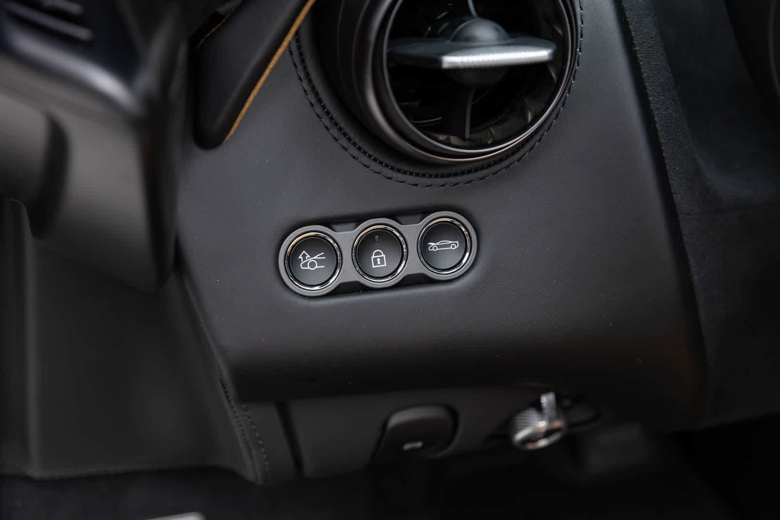 New 2027 McLaren 750S Spider photo 26