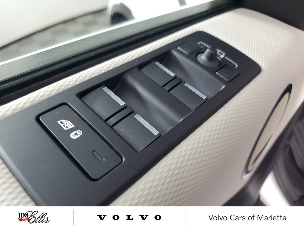 2023 Land Rover Discovery Metropolitan Edition