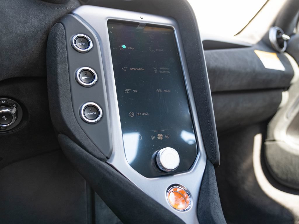 New 2026 McLaren 750S photo 19