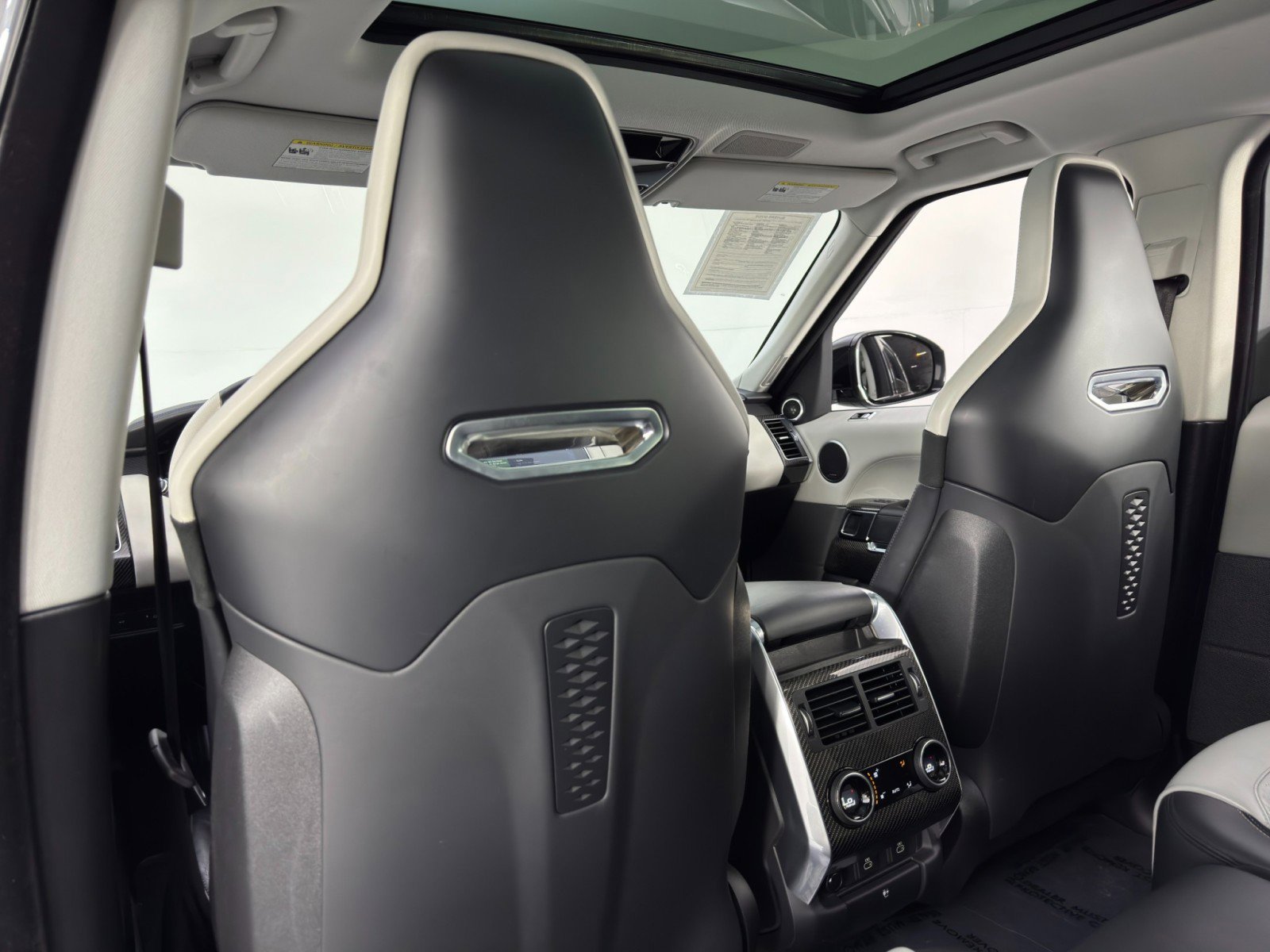 2022 Land Rover Range Rover Sport SVR Carbon Edition