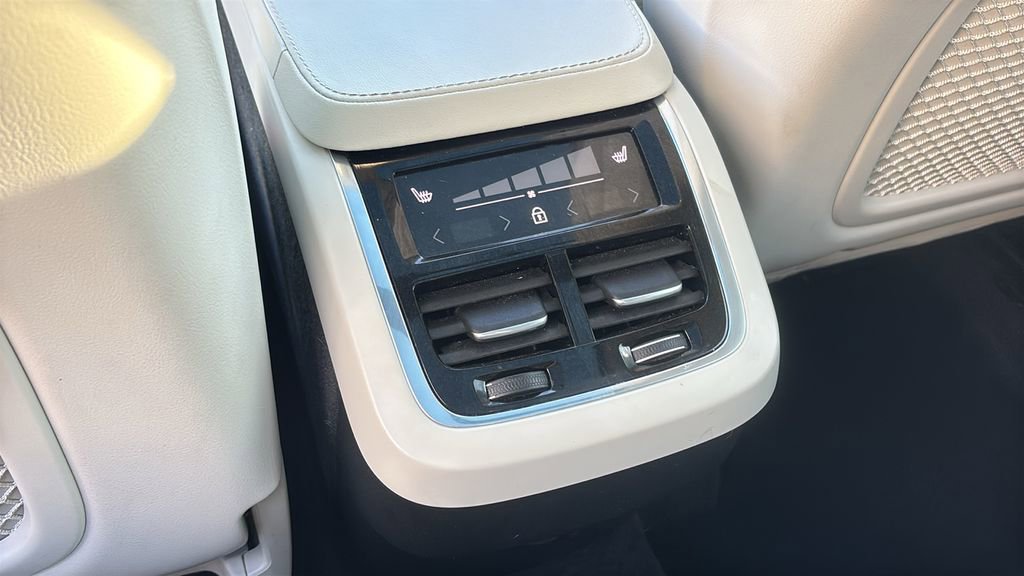 2023 Volvo Xc90 B5 Core