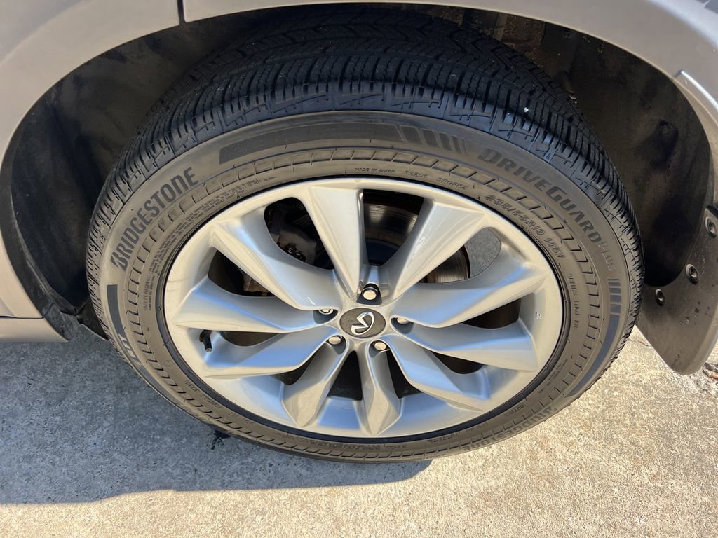 2021 INFINITI Qx50 Essential