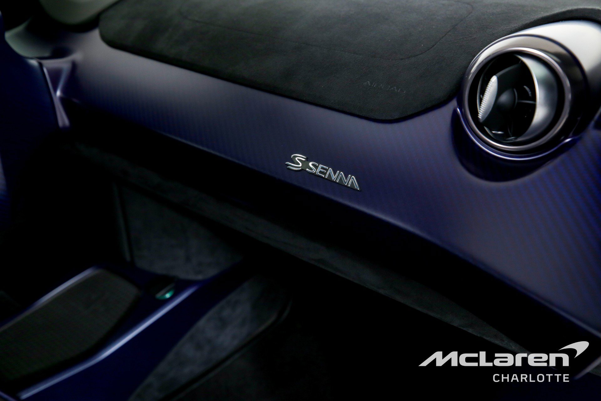 Used 2019 McLaren Senna photo 19