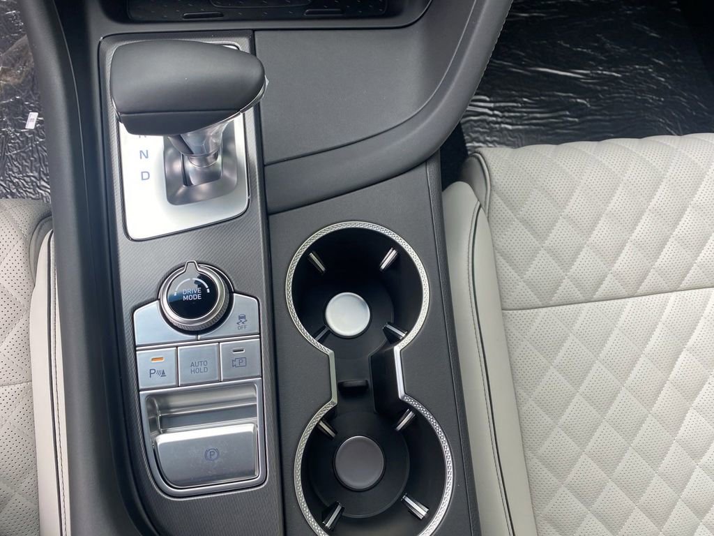 2025 Genesis G70 3.3T Advanced