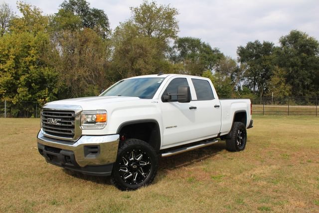 2017 GMC Sierra 2500HD 4WD Crew Cab 153.7" for sale in Roscoe, IL