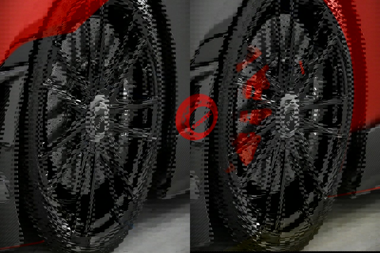 Used 2018 McLaren 720S photo 22