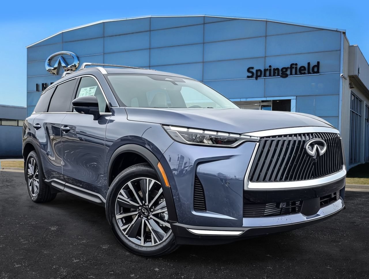 New 2027 INFINITI QX60 Luxe w/ Family Package