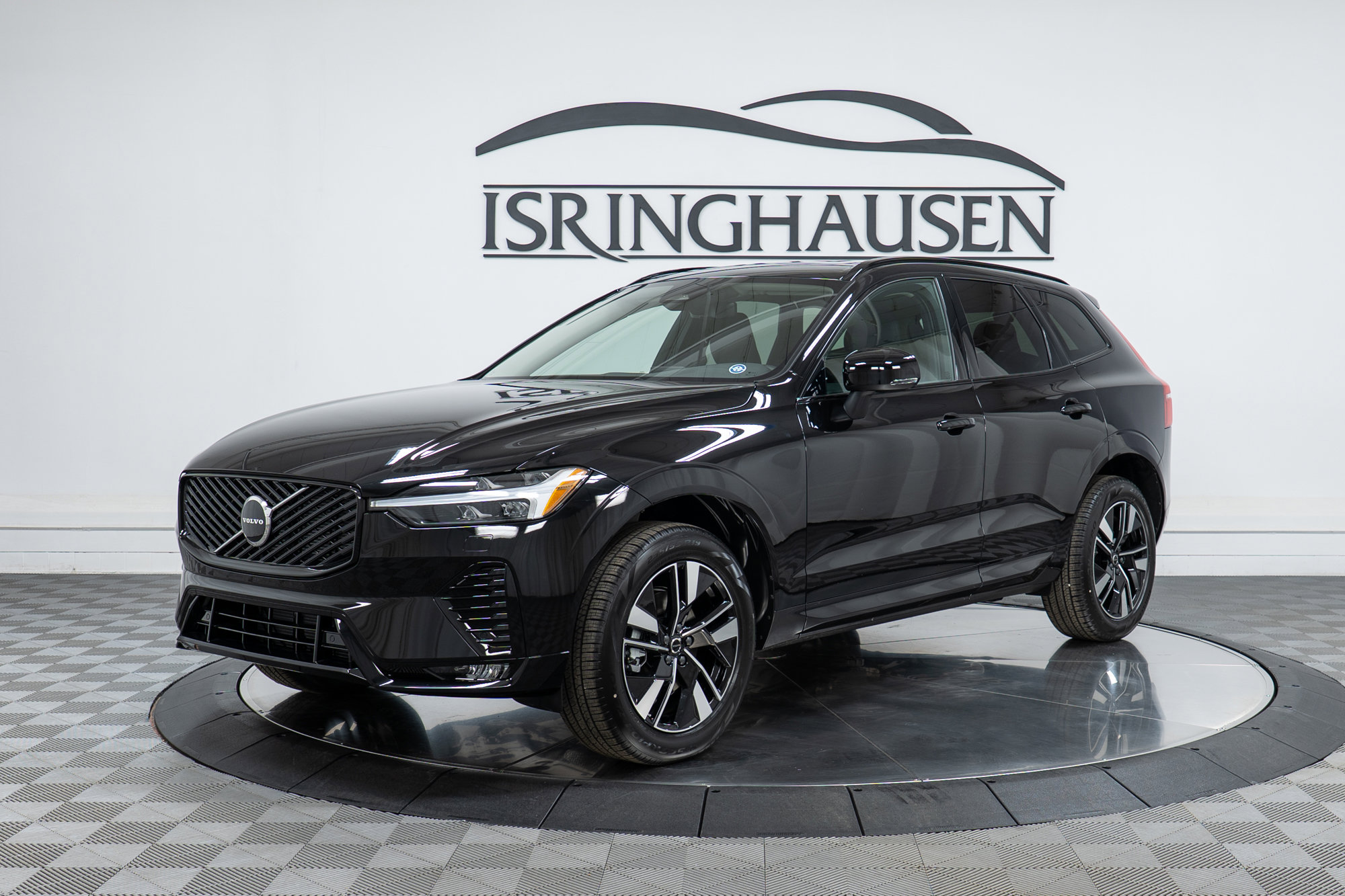 New 2026 Volvo XC60 B5 Core w/ Climate Package