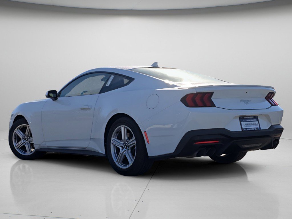 2026 Ford Mustang Premium