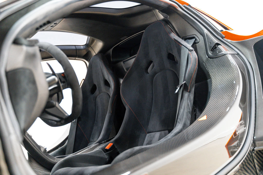 Used 2014 McLaren P1 photo 9