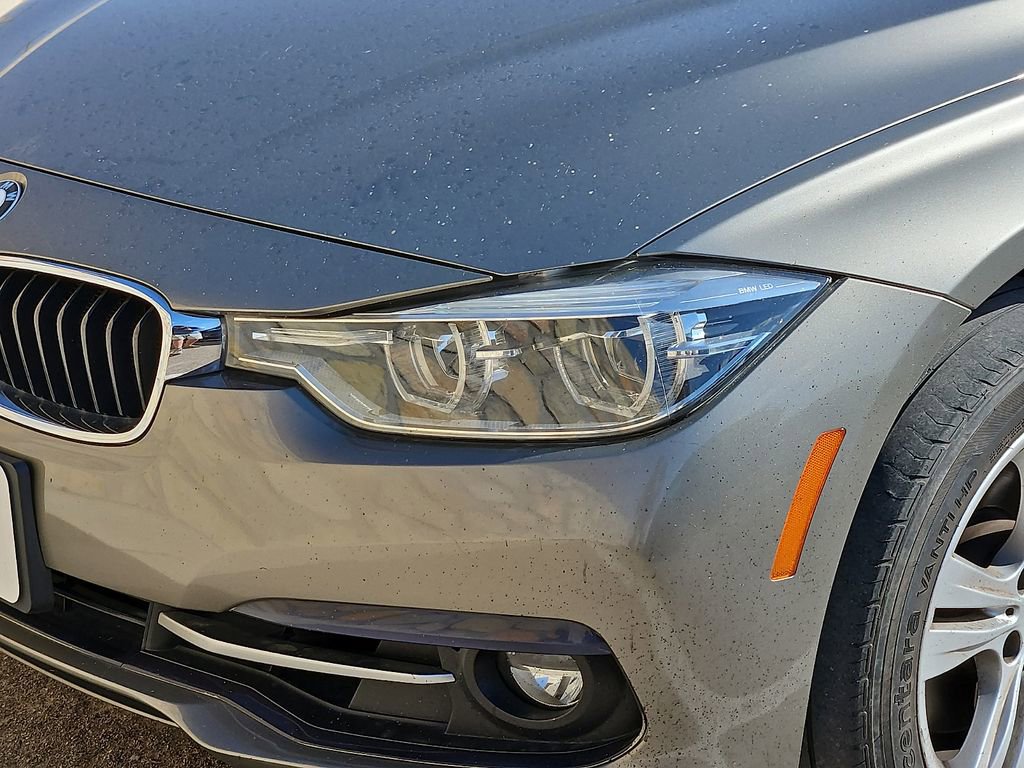 2018 BMW 330i Sedan