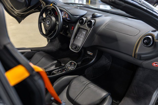 Used 2020 McLaren 600LT Spider photo 47