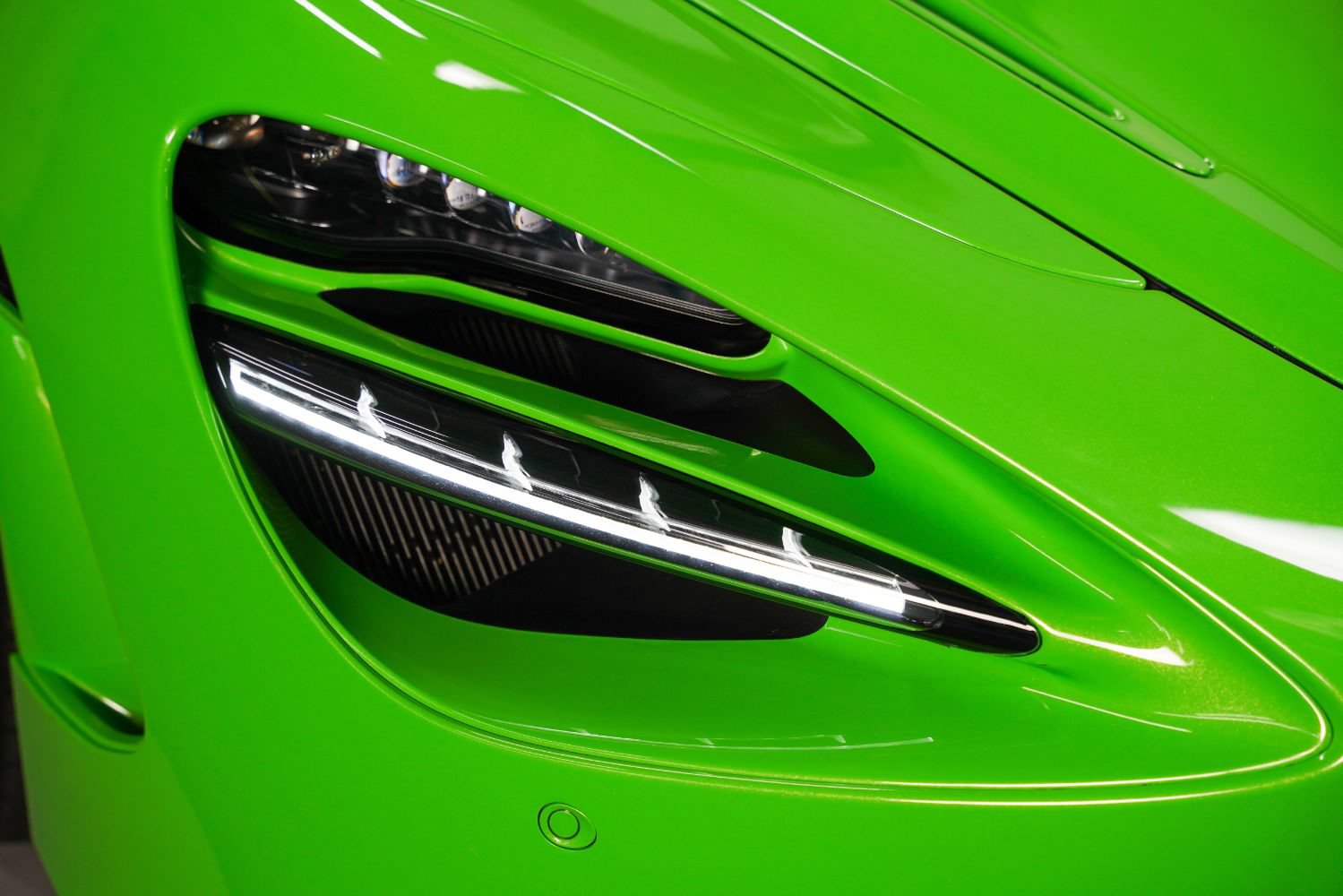 Used 2024 McLaren 750S Spider photo 12