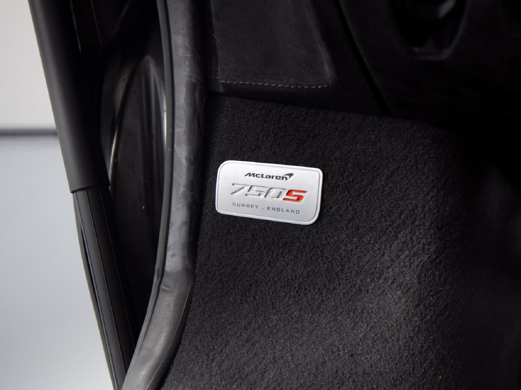 Used 2024 McLaren 750S Spider photo 22