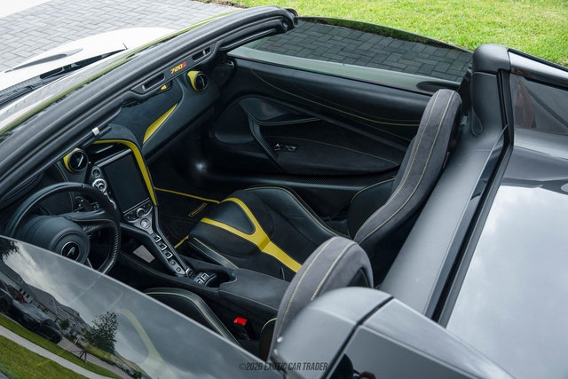 Used 2020 McLaren 720S Performance photo 44