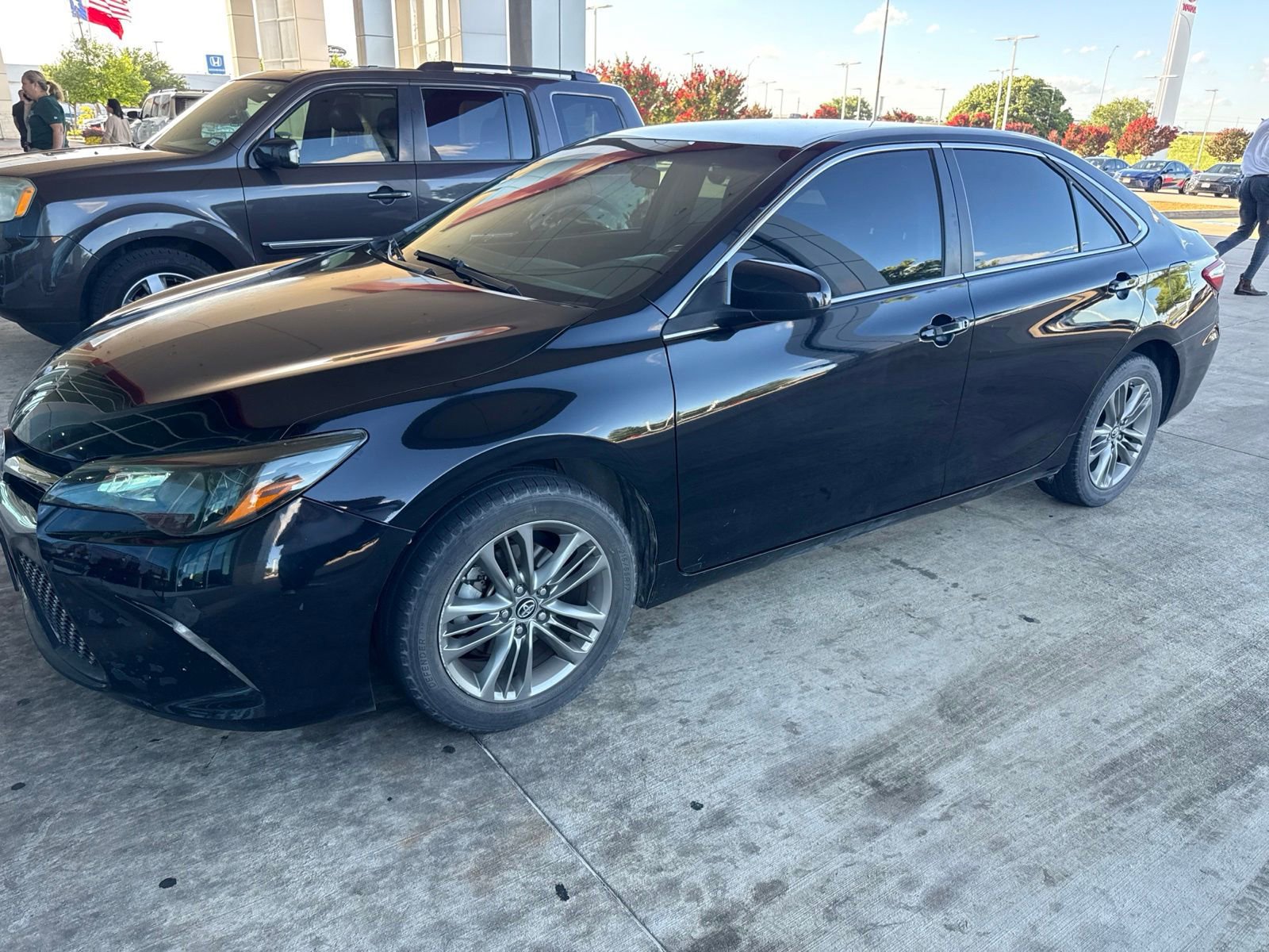 Used 2017 Toyota Camry SE