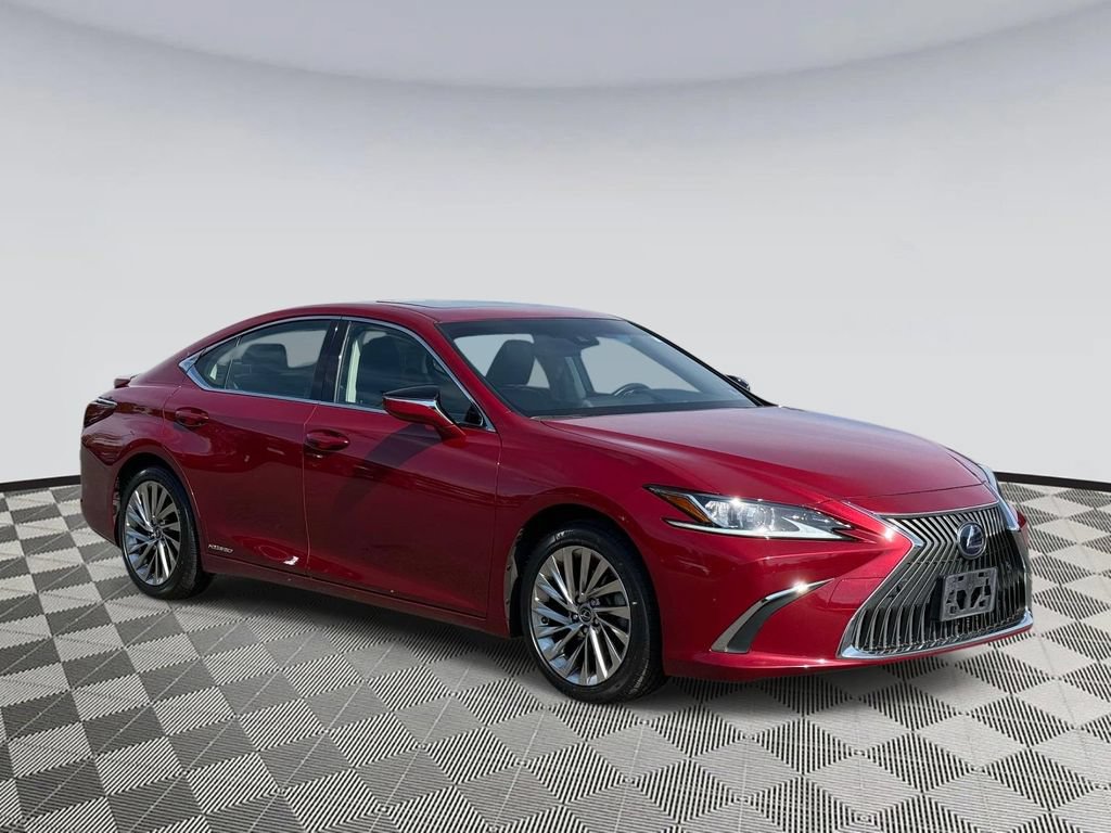 Used 2019 Lexus ES 300h w/ Accessory Package
