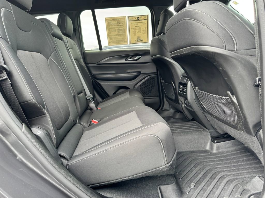 2024 Jeep Grand Cherokee Laredo X