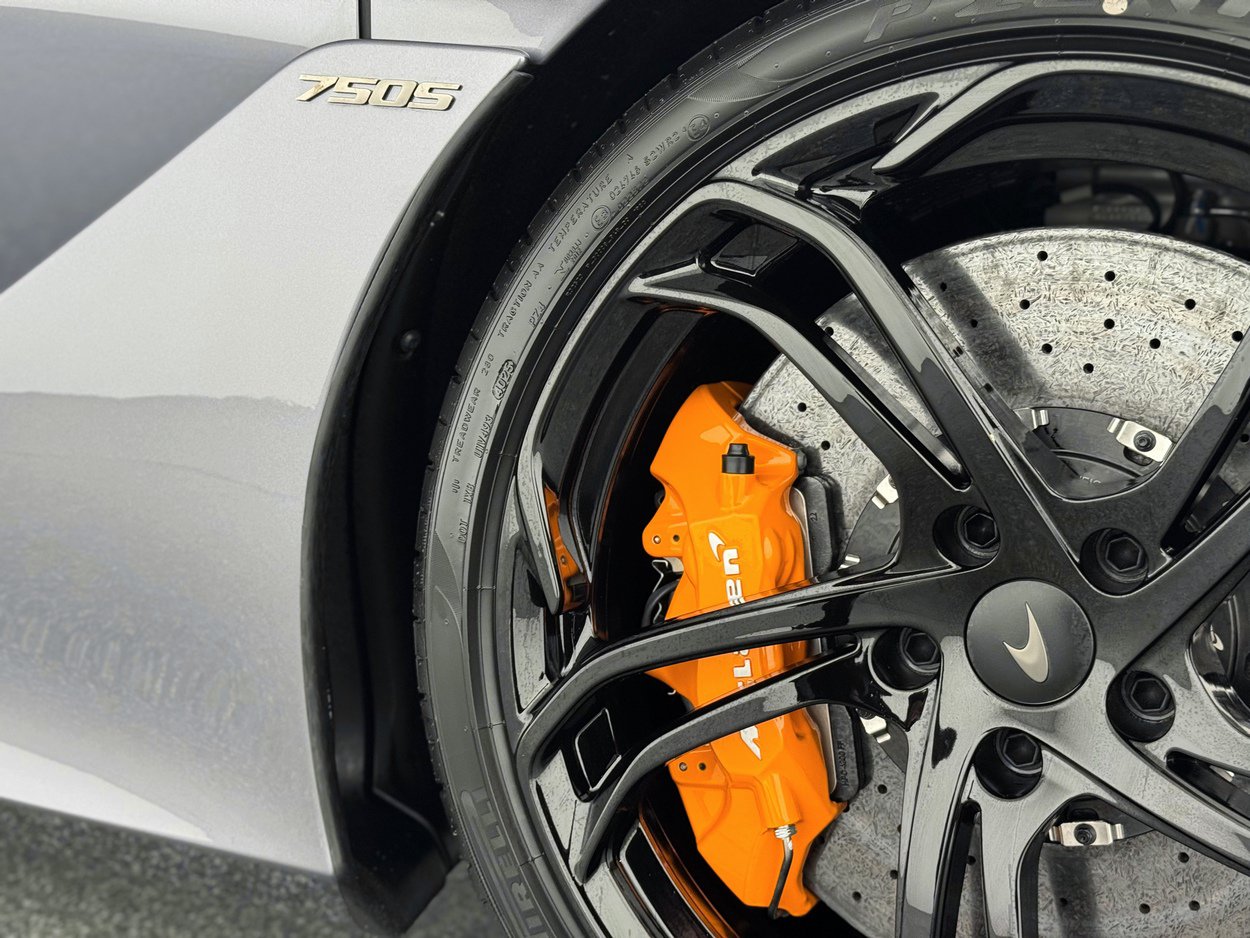New 2026 McLaren 750S Spider photo 42