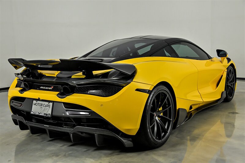 Used 2018 McLaren 720S Performance photo 15