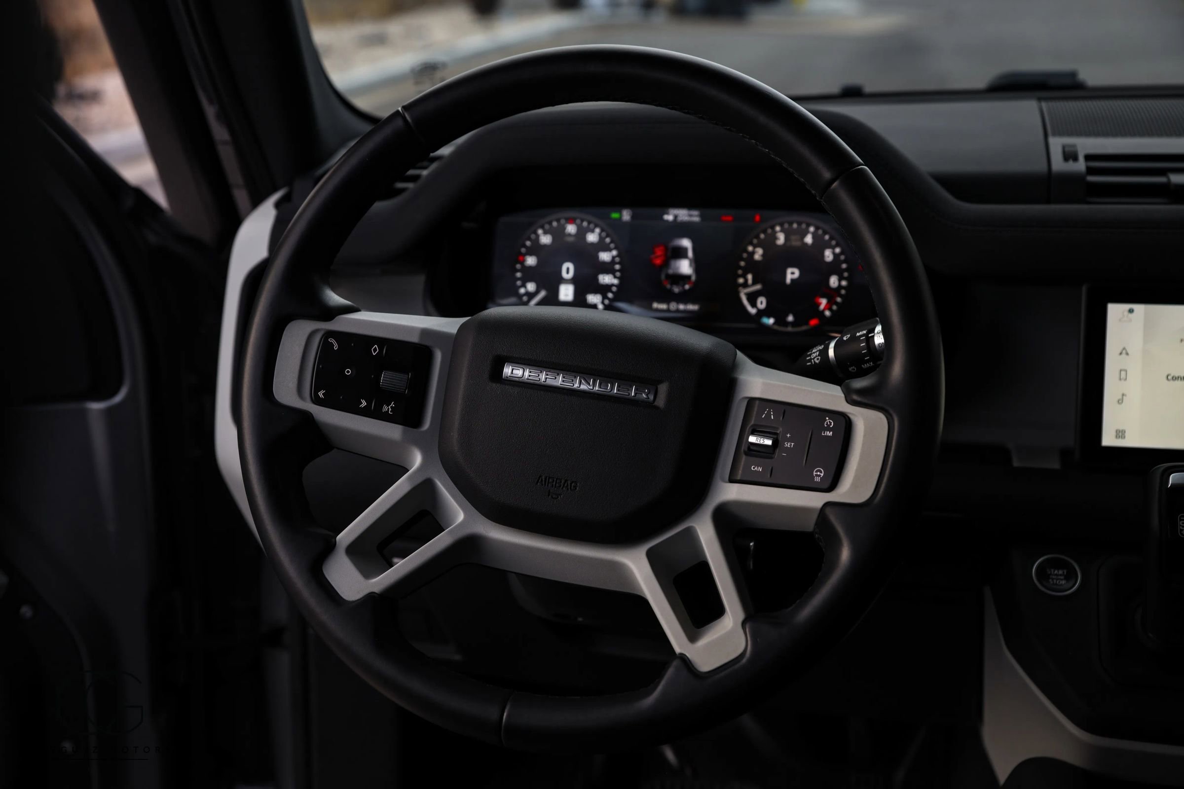 2022 Land Rover Defender 110 SE