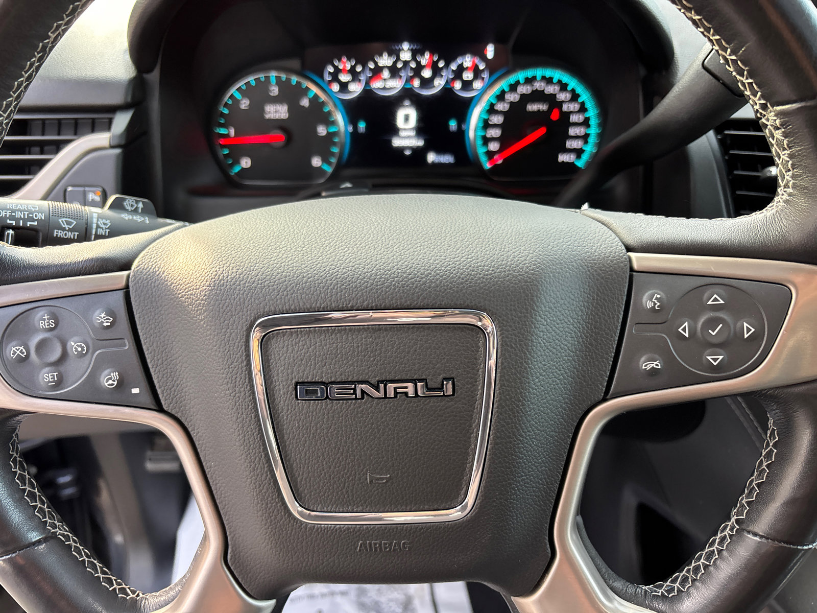 2020 GMC Yukon XL Denali