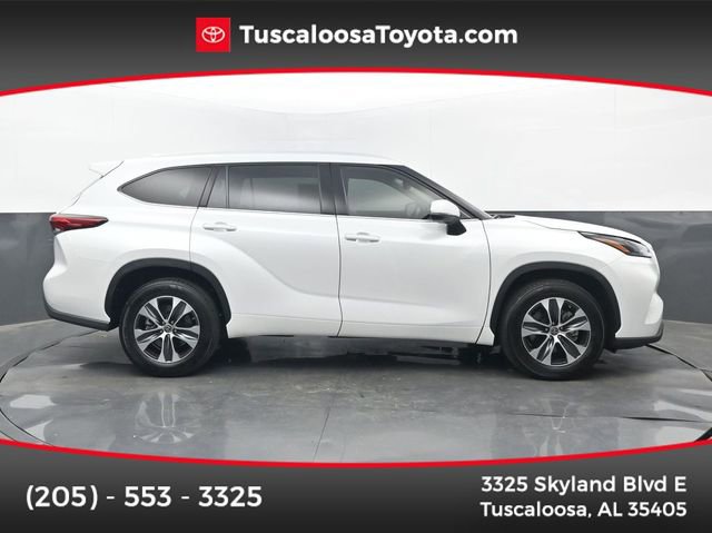 Used 2022 Toyota Highlander XLE