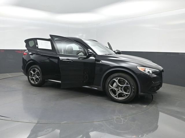 2023 Alfa Romeo Stelvio Ti