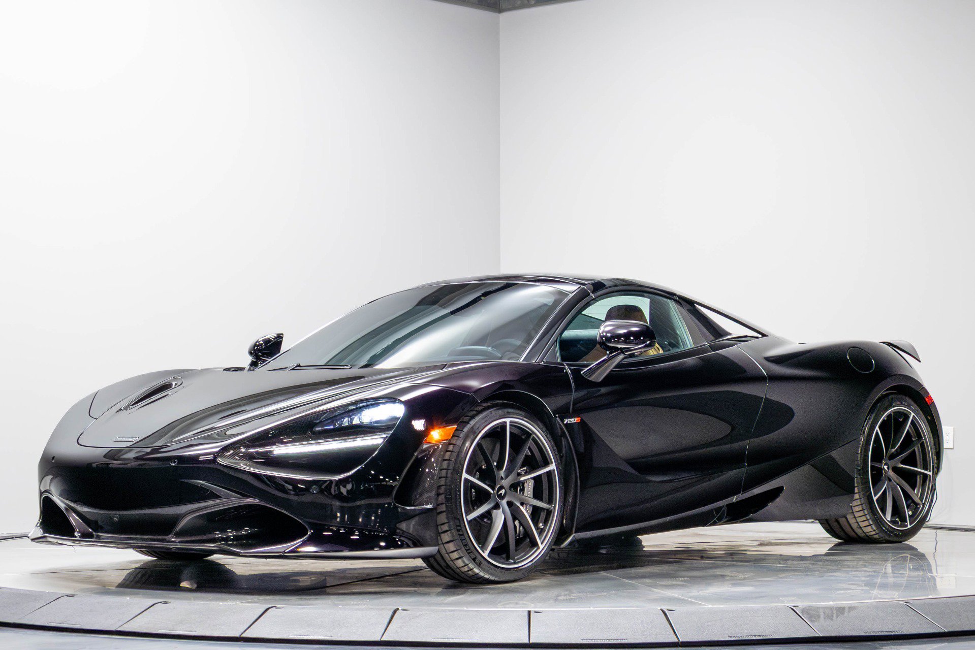 Used 2019 McLaren 720S Luxury 4
