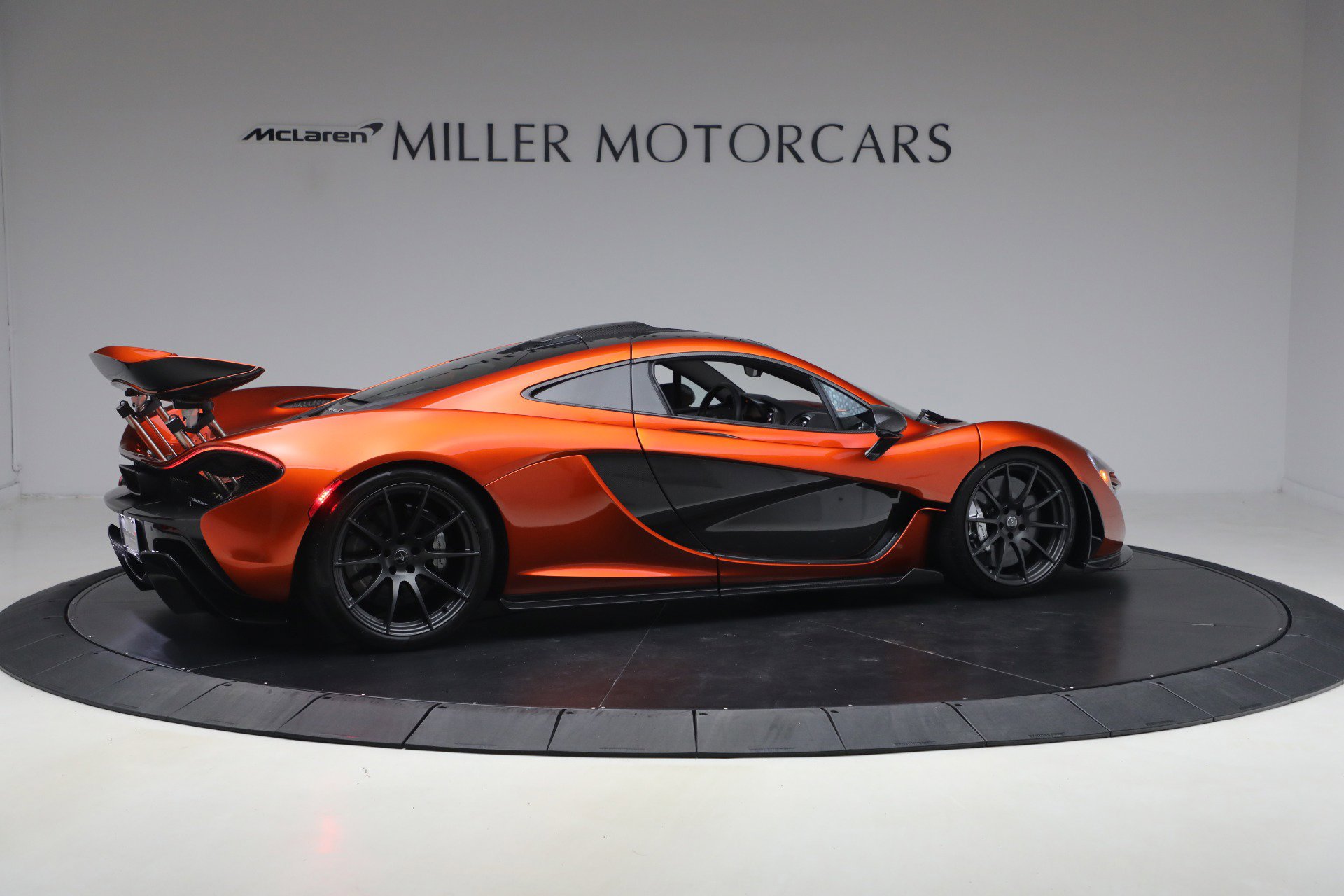 Used 2015 McLaren P1 photo 8