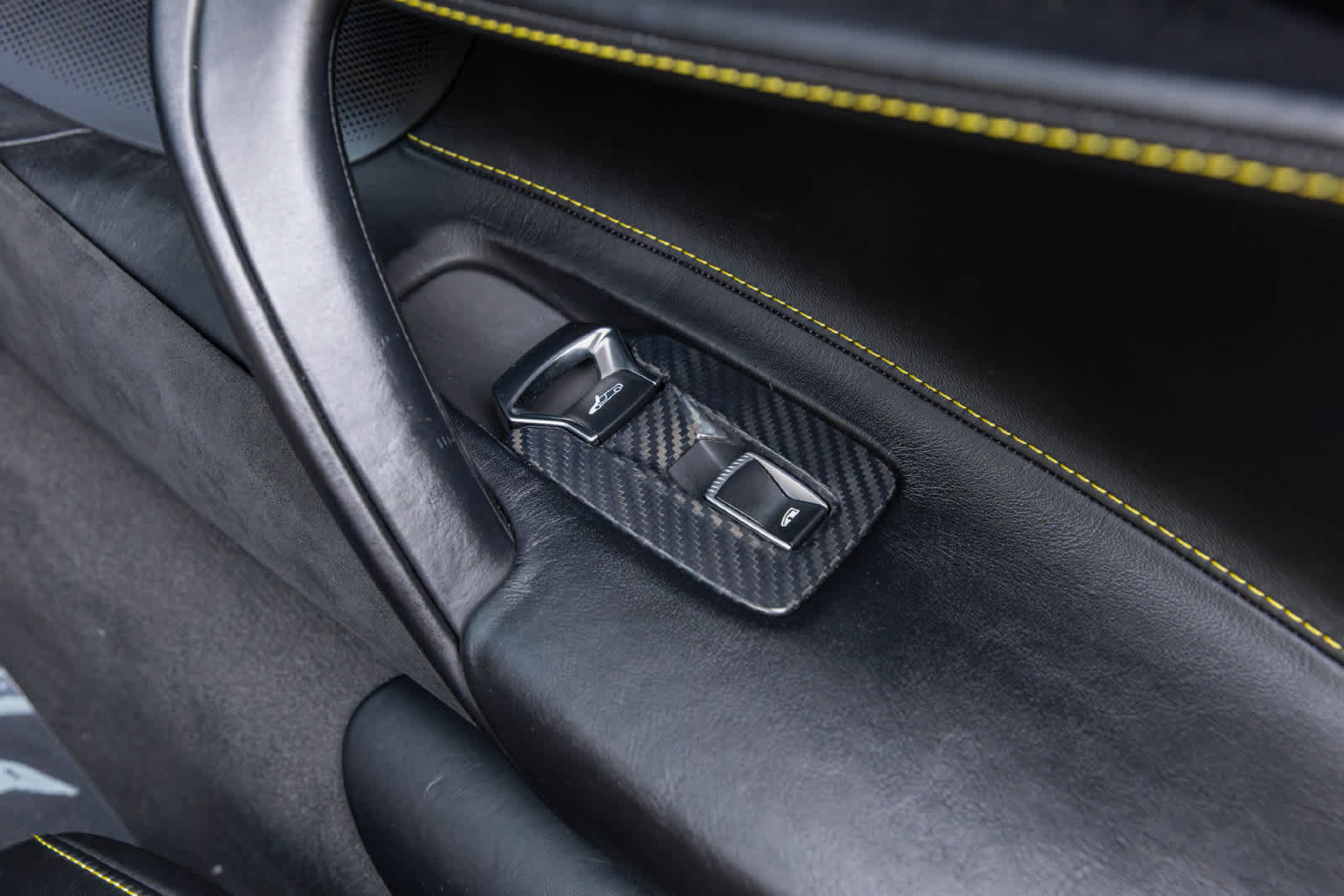 Used 2022 McLaren 720S Spider photo 36
