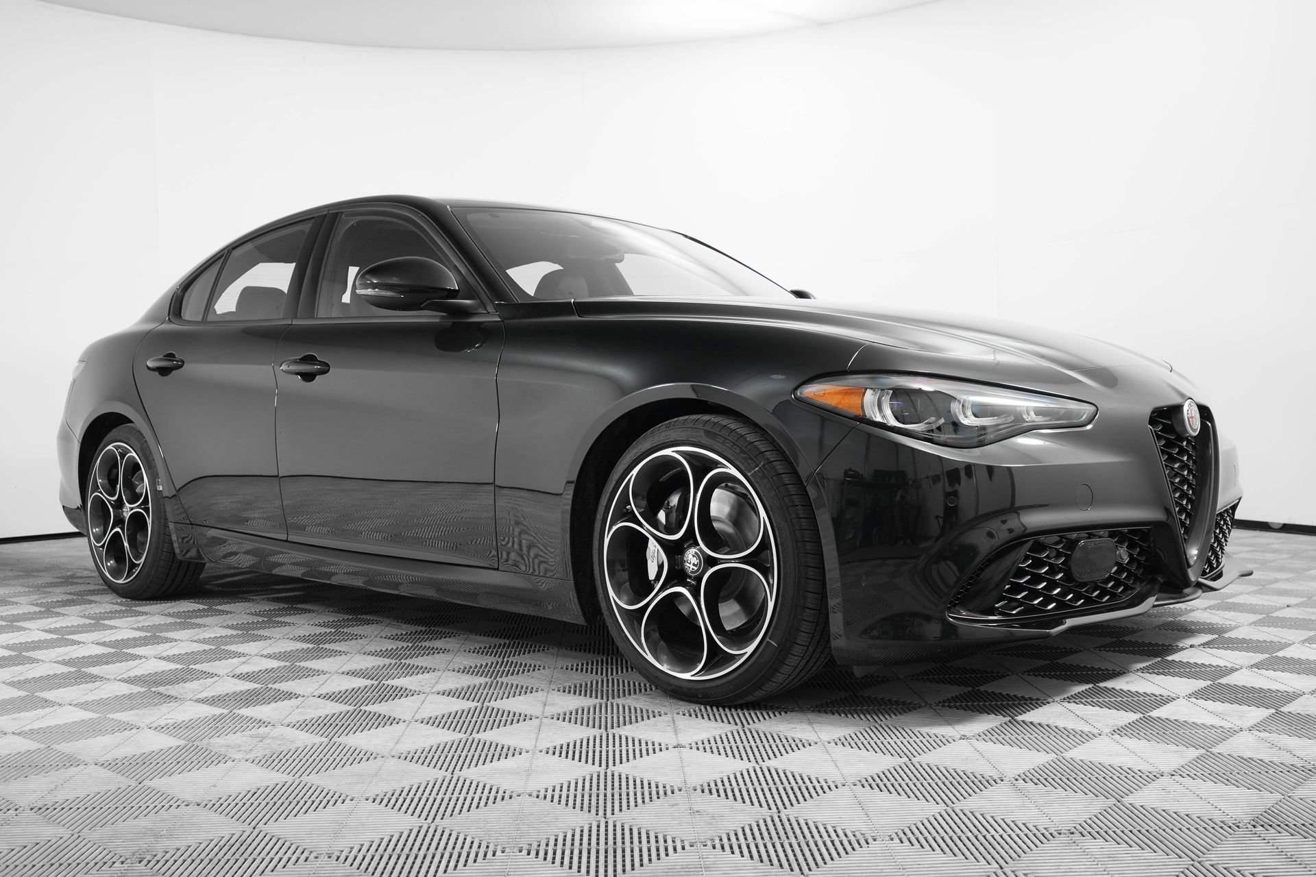 New 2025 Alfa Romeo Giulia w/ Driving Assist Package