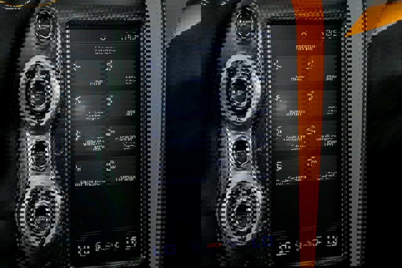 Used 2019 McLaren 720S Performance photo 34