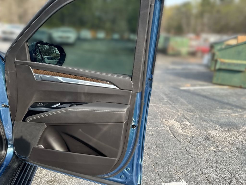 2025 Cadillac Escalade Premium Luxury Platinum