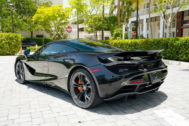 Used 2018 McLaren 720S Performance photo 20