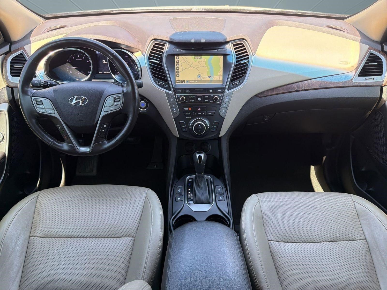 2017 Hyundai Santa Fe SE