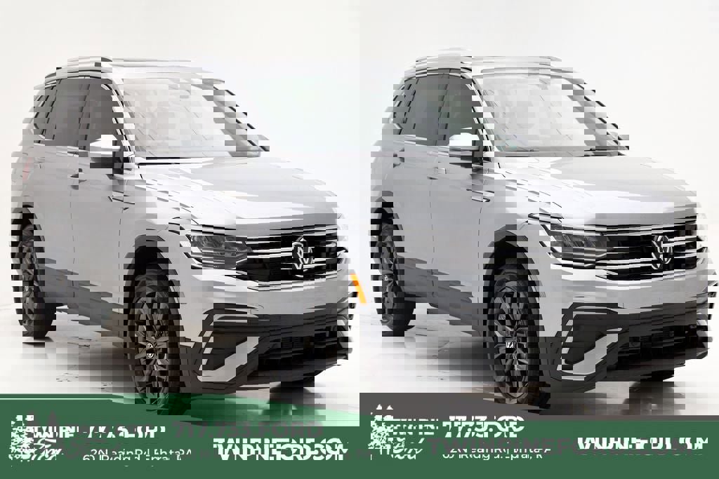 Used 2022 Volkswagen Tiguan SE w/ Panoramic Sunroof Package