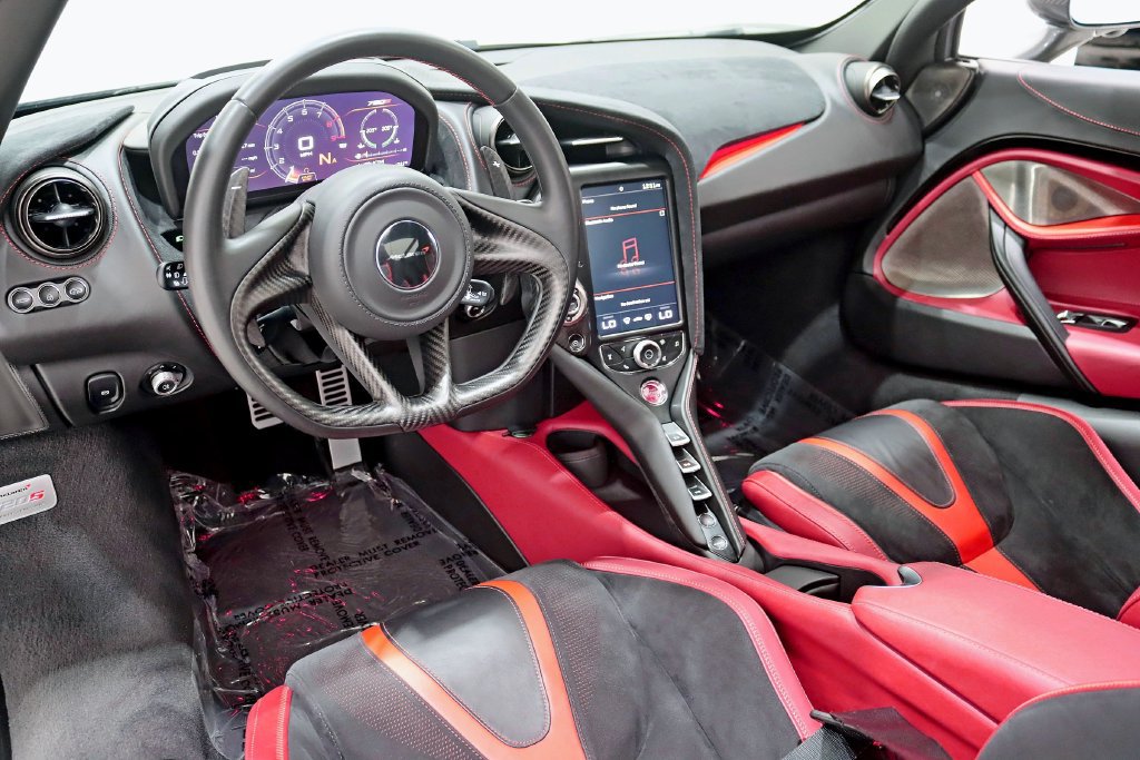 Used 2018 McLaren 720S Performance photo 27
