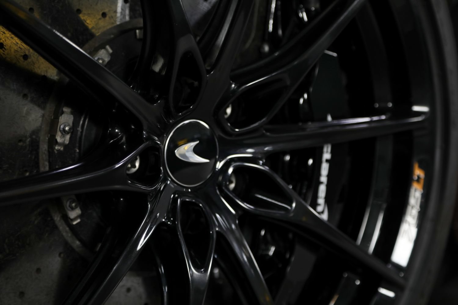 Used 2021 McLaren 765LT photo 21