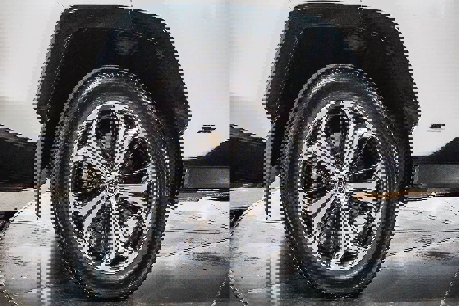 2023 Toyota RAV4 XSE